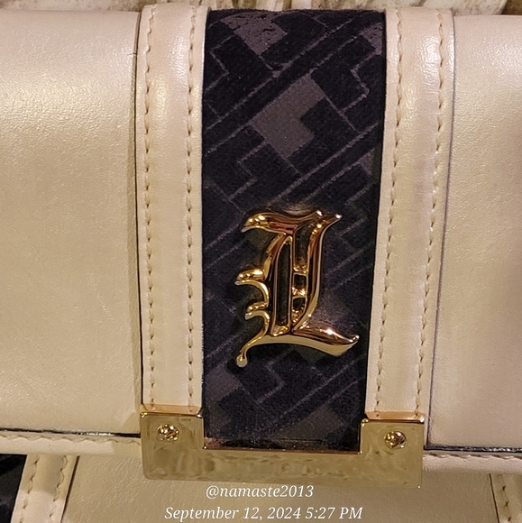 L.A.M.B. by Gwen Stefani Frosted Pearl Clutch Leather Designer Celebrity #44 - Picture 13 of 17